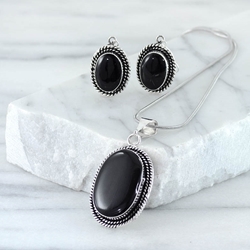 Black Onyx and Silver Necklace with Earrings